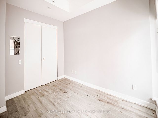 223 - 161 Roehampton Ave