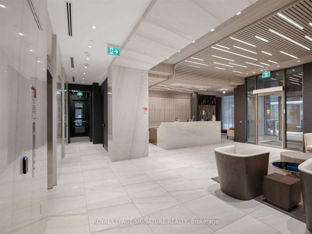2616 - 75 Canterbury Pl