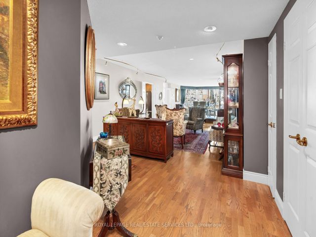 609 - 130 Carlton St