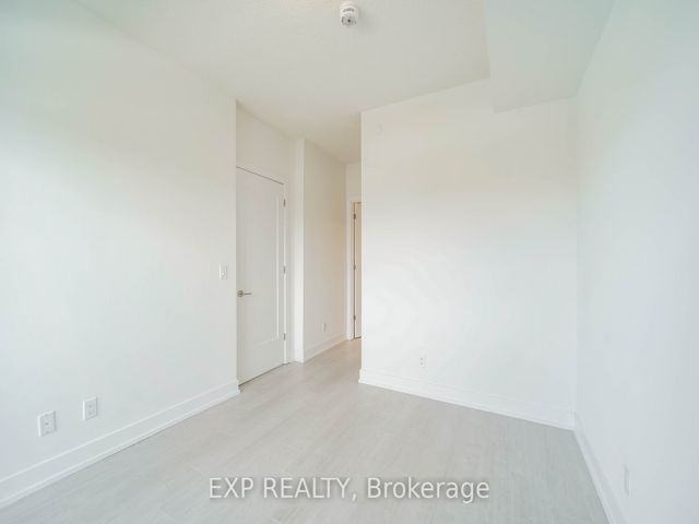 740 - 25 Adra Grado Way