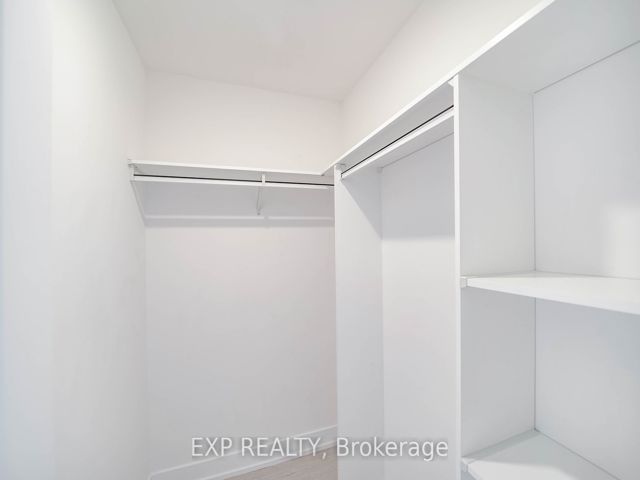 740 - 25 Adra Grado Way