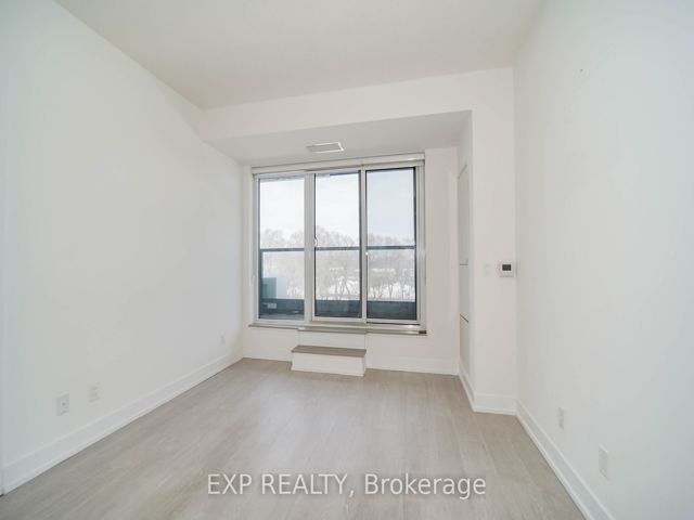 740 - 25 Adra Grado Way