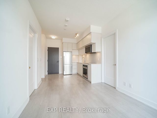 740 - 25 Adra Grado Way