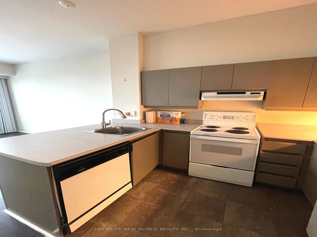 2202 - 7 King St E
