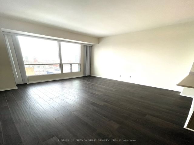 2202 - 7 King St E