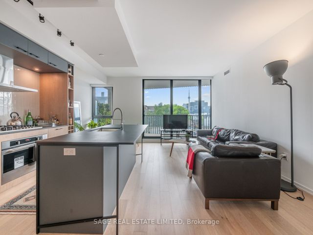 404 - 41 Dovercourt Rd