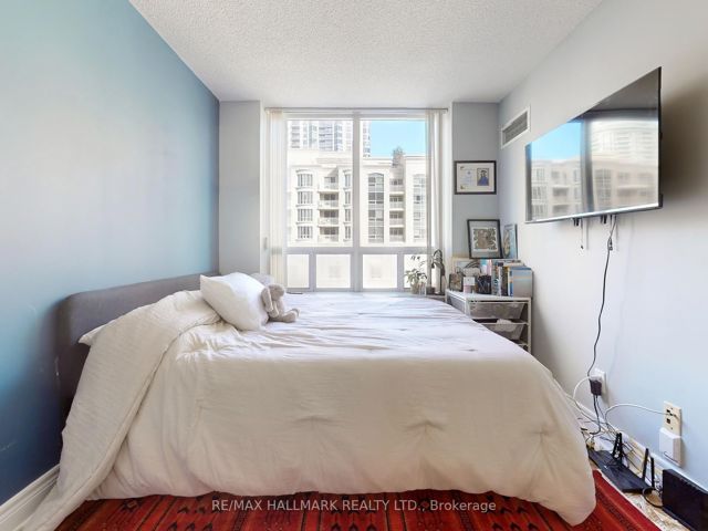 617 - 5418 Yonge St