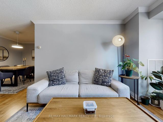 617 - 5418 Yonge St