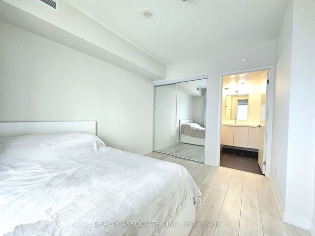 1603 - 2 Sonic Way