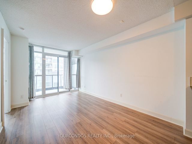 829 - 525 Wilson Ave
