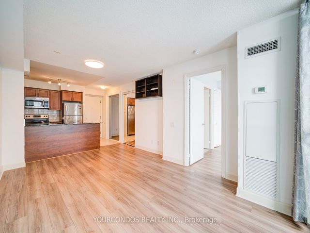 829 - 525 Wilson Ave