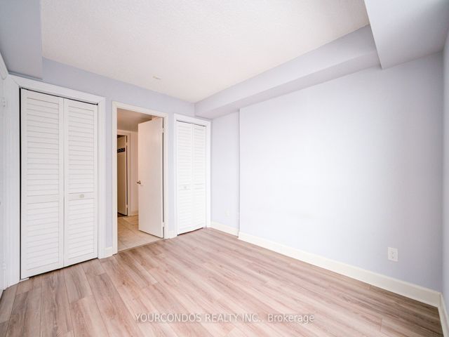 829 - 525 Wilson Ave