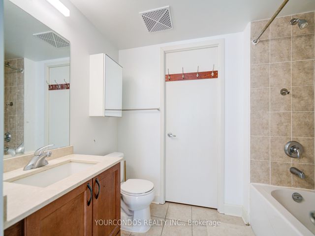 829 - 525 Wilson Ave