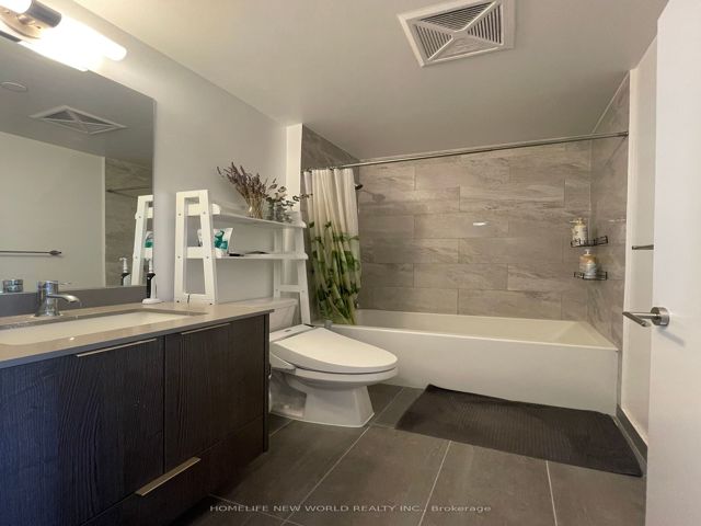 1001 - 32 Forest Manor Rd