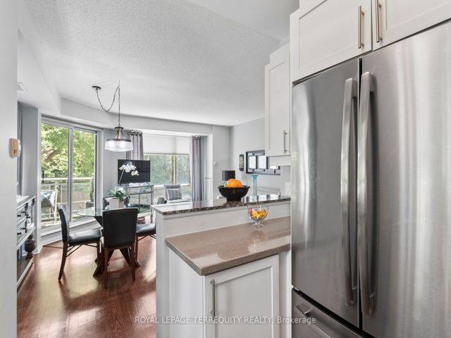 201 - 1801 Bayview Ave