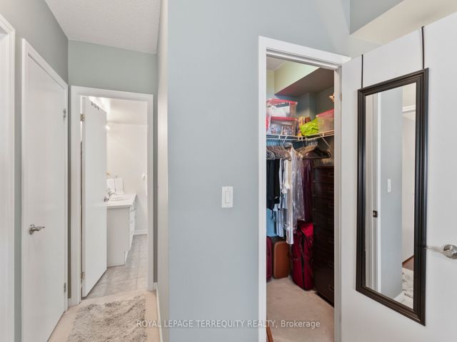 201 - 1801 Bayview Ave