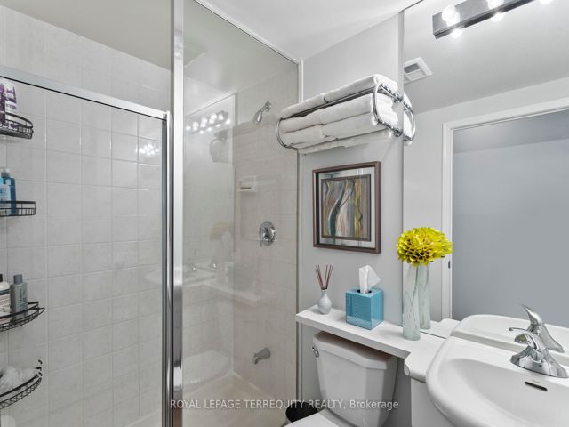 201 - 1801 Bayview Ave