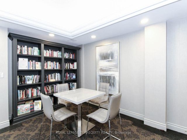 201 - 1801 Bayview Ave
