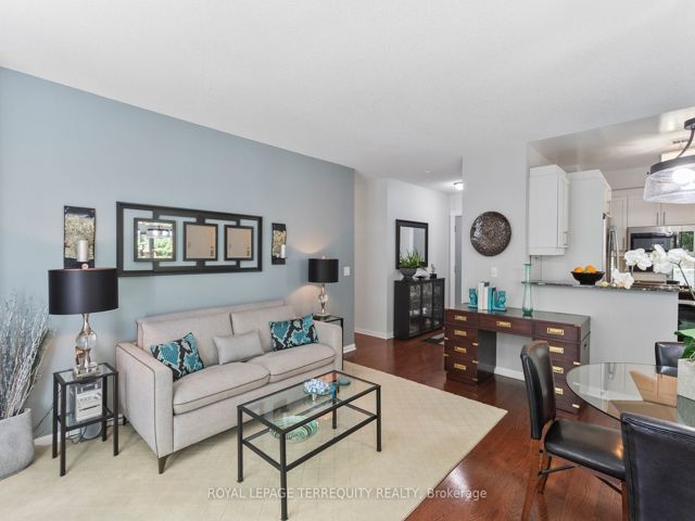 201 - 1801 Bayview Ave