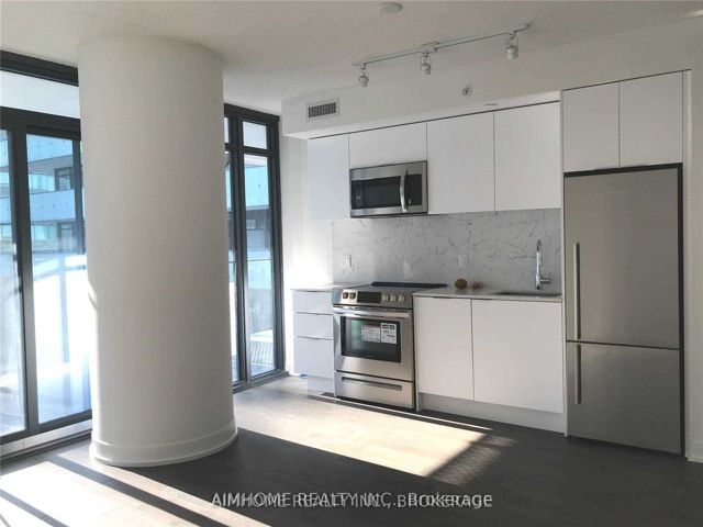 1206 - 25 Richmond St E
