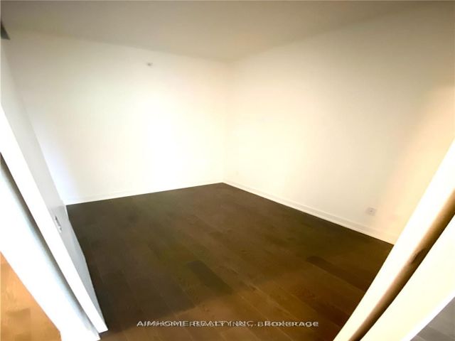 1206 - 25 Richmond St E