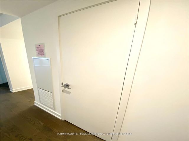 1206 - 25 Richmond St E