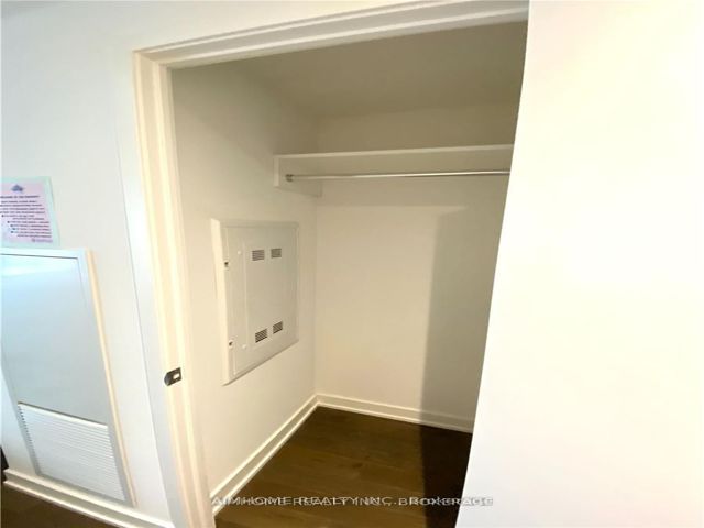 1206 - 25 Richmond St E