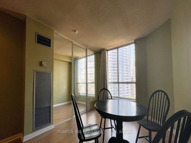 1105 - 44 St Joseph St