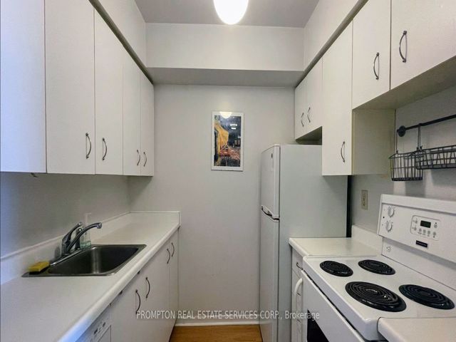1105 - 44 St Joseph St