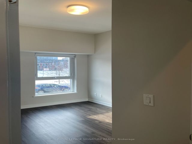 102 - 25 Nicholas Ave