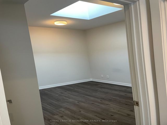102 - 25 Nicholas Ave