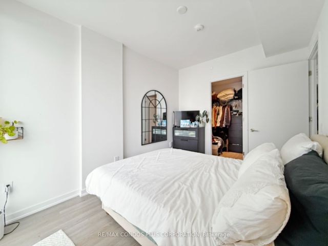 1102 - 50 Power St