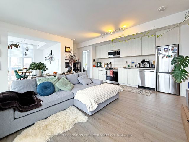 1102 - 50 Power St