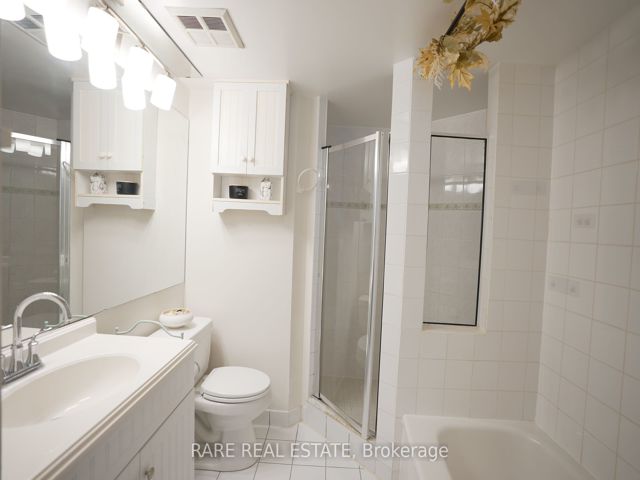 203 - 24 Wellesley St SW