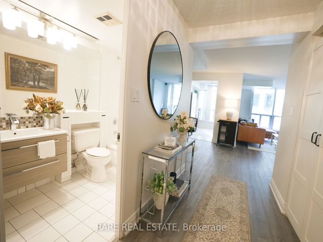 203 - 24 Wellesley St SW