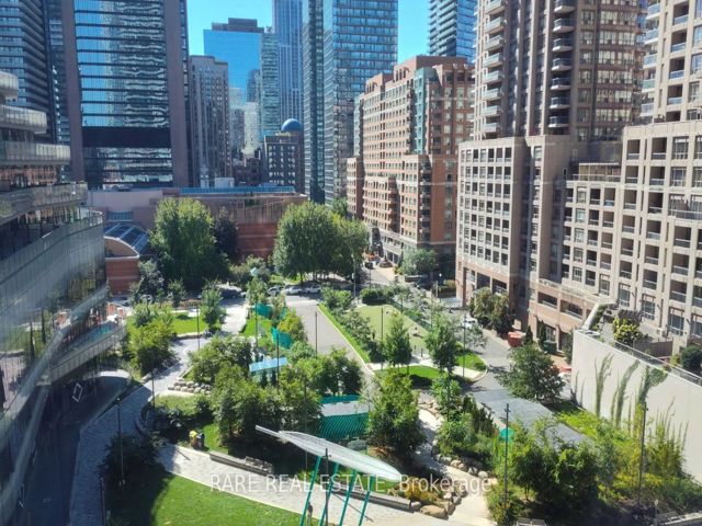203 - 24 Wellesley St SW