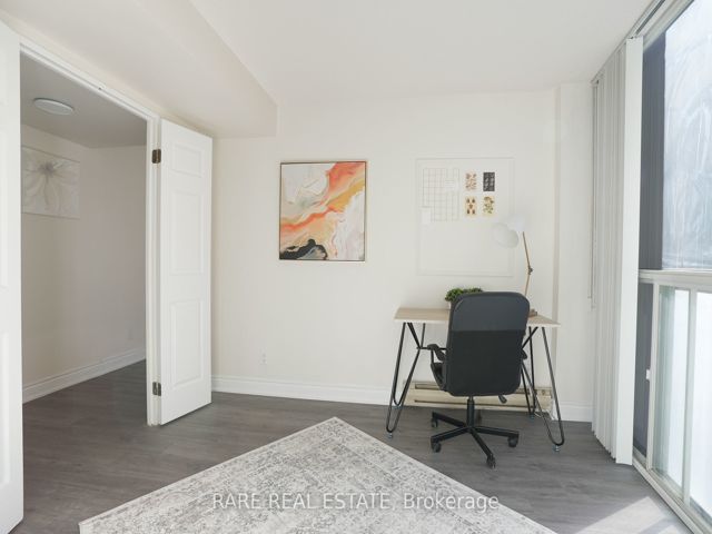 203 - 24 Wellesley St SW