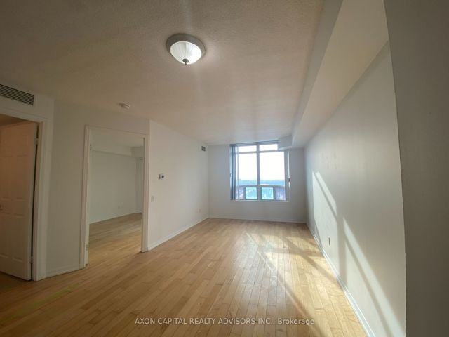 2217 - 8 Hillcrest Ave