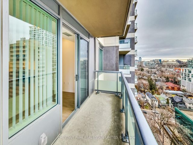 1601 - 25 Holly St