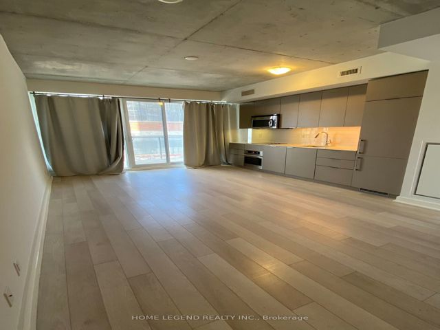 203 - 5 Hanna Ave