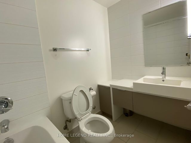 203 - 5 Hanna Ave