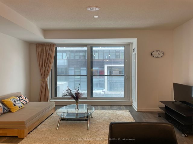 318 - 35 Tubman Ave