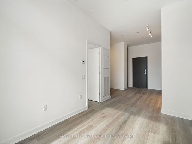 616 - 9 Tecumseth St