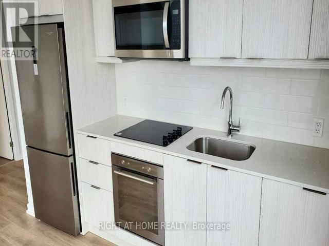 2407 - 38 Forest Manor Rd