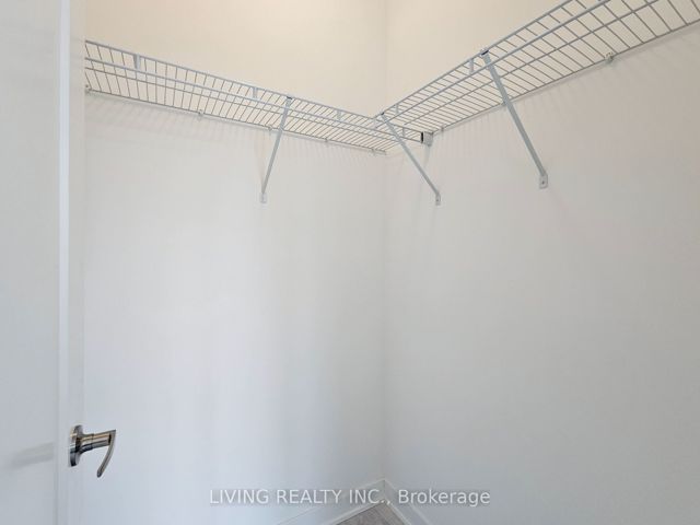 424 - 135 Lower Sherbourne St