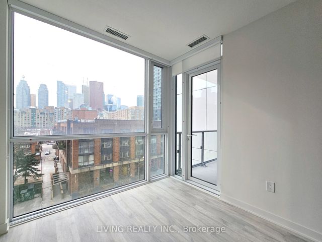 424 - 135 Lower Sherbourne St