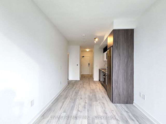 424 - 135 Lower Sherbourne St