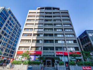 814 - 555 Yonge St