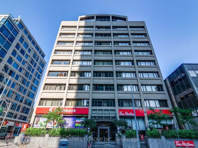 814 - 555 Yonge St