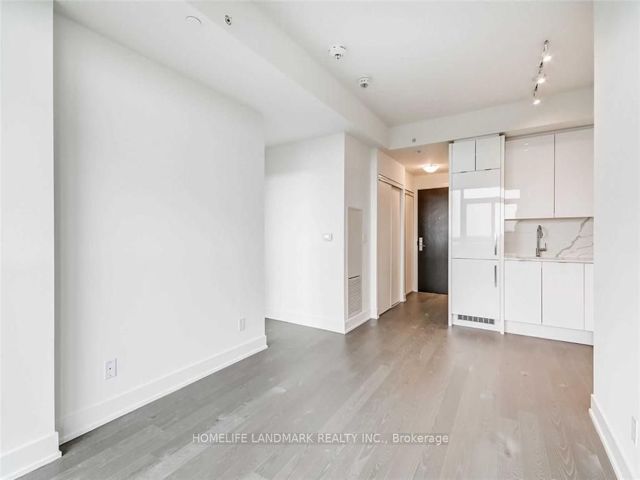 1901 - 181 Bedford Rd